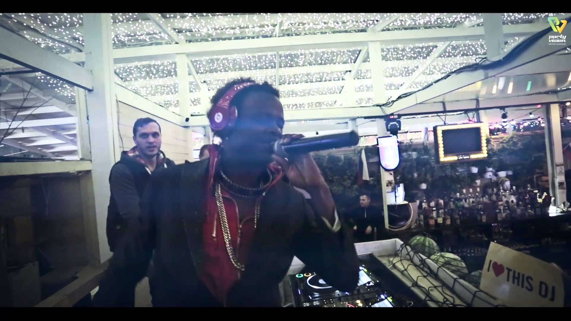 27.09 — Официальное Открытие Нового Сезона with DJ Motiv8 of the Black Eyed Peas! 27.09 — Официальное Открытие Нового Сезона with DJ Motiv8 of the Black Eyed Peas!